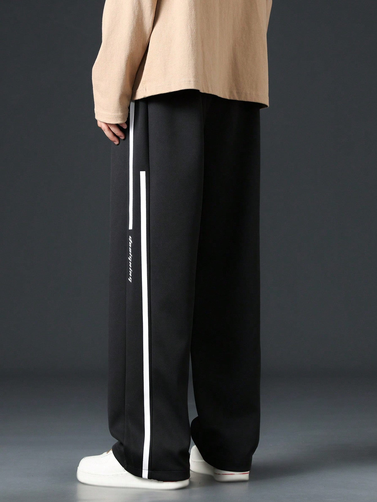 Men Contrast Tape Side Drawstring Waist Pants
