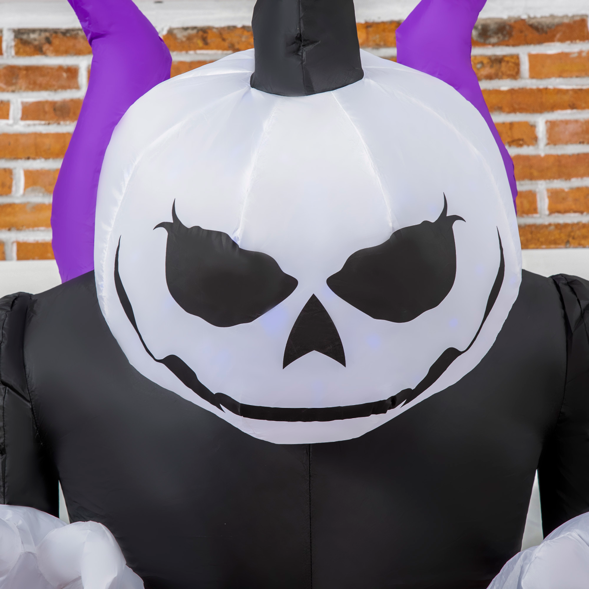 7FT Inflatable Halloween Ghost Horns with LED Flame Effect Outdoor Display