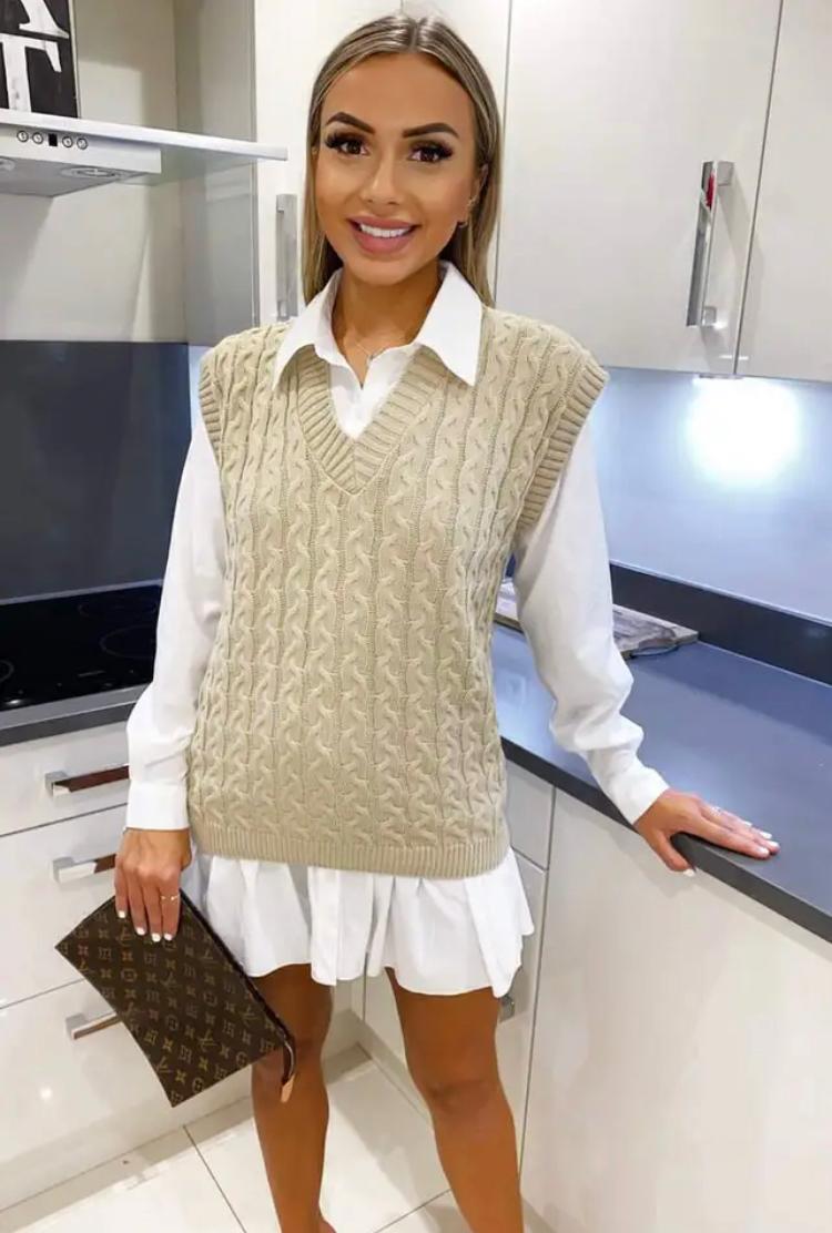 Women's Cable Knit Sleeveless Vest