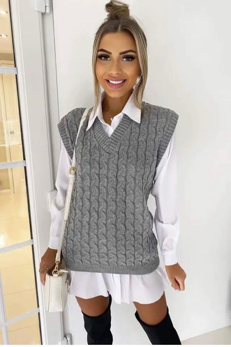 Women's Cable Knit Sleeveless Vest