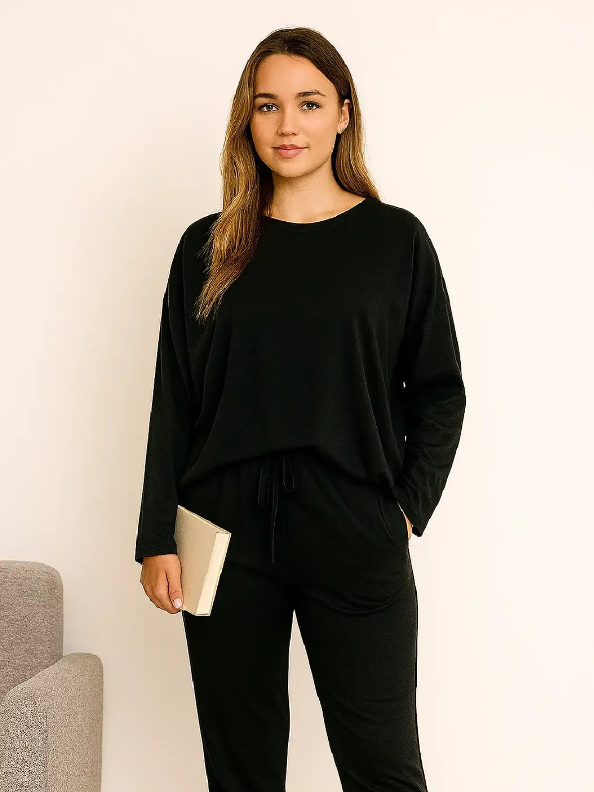 Ladies Hi-Lo Suit