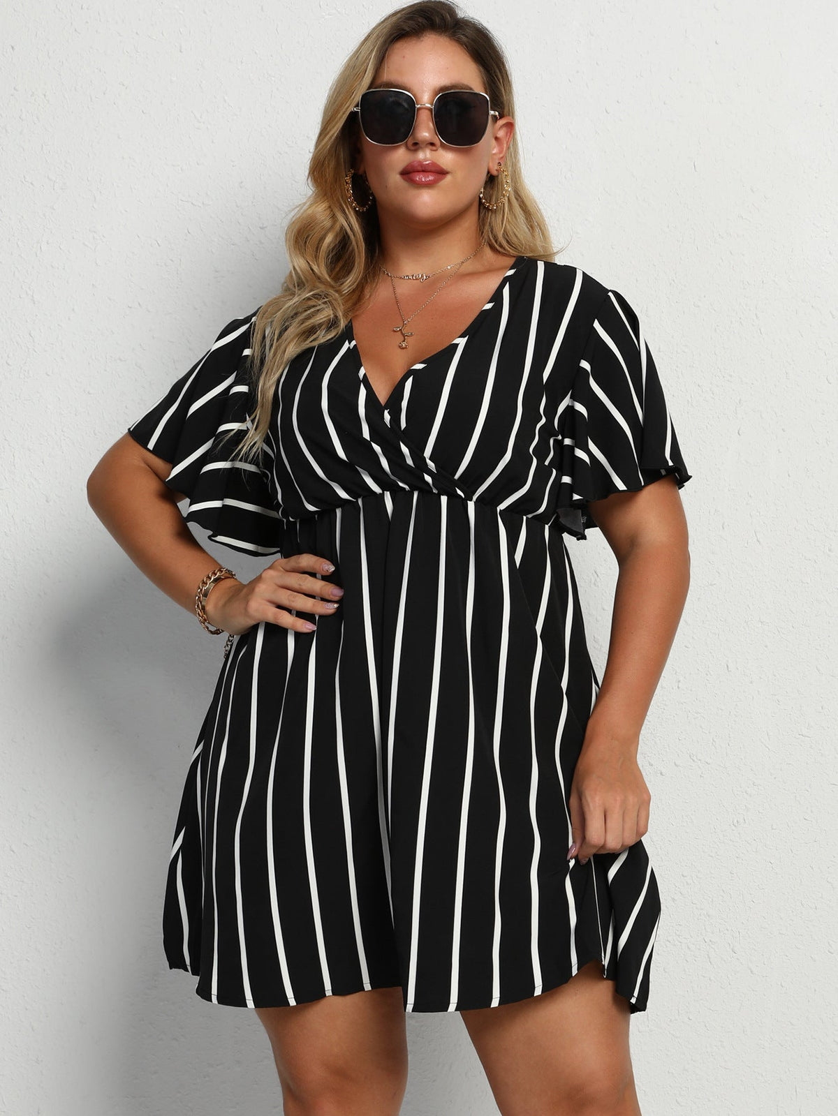 Plus Size Women's Loose V-Neck Patchwork Striped Dress